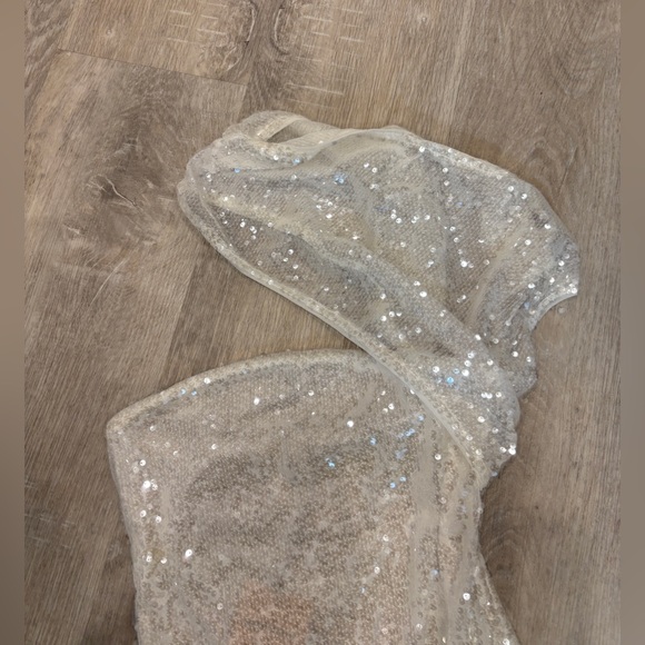 superdown One-Shoulder Sequin Mini Dress in Silver - Picture 2 of 5